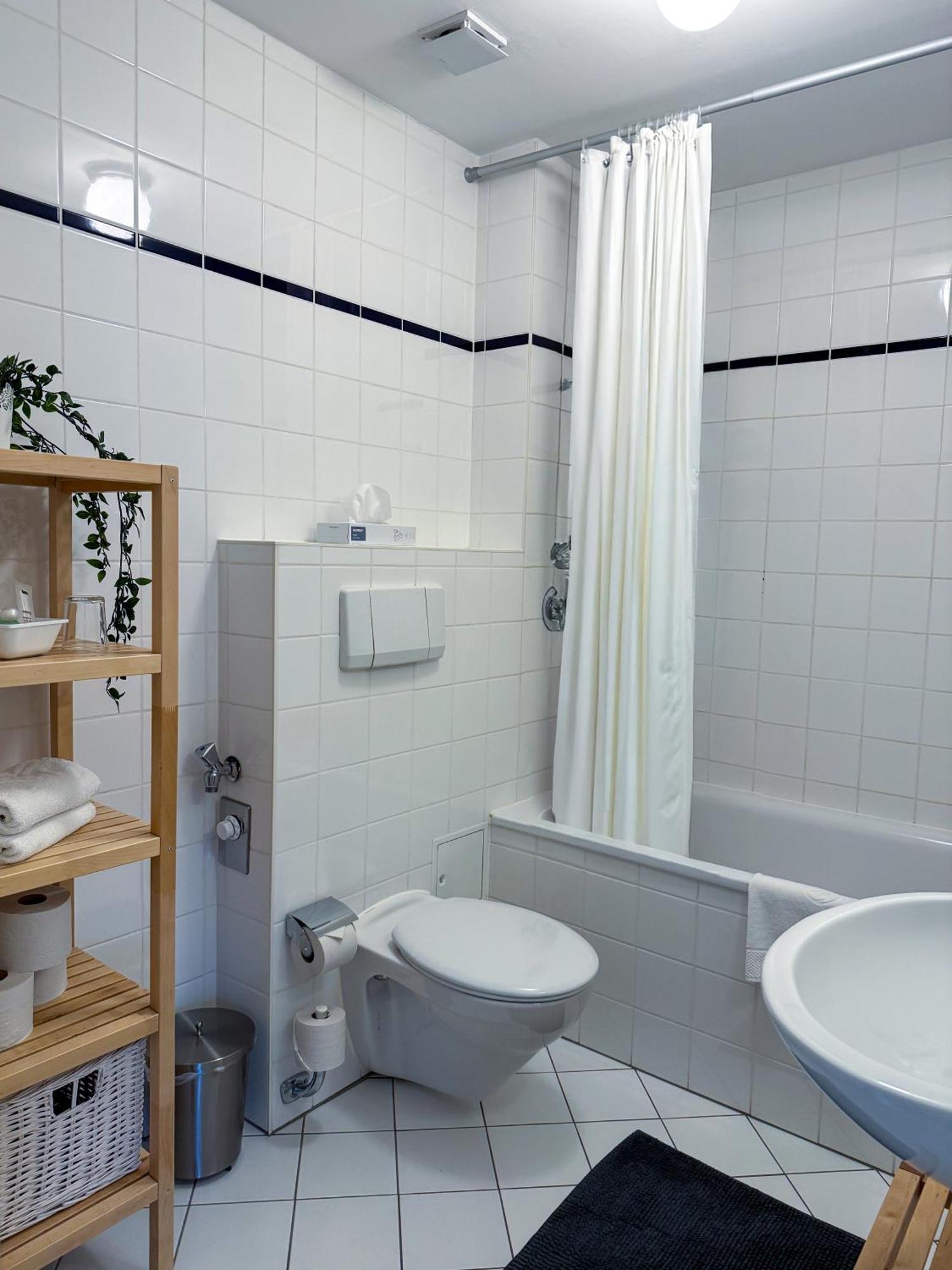 Alexxanders Apartments & Studios Chemnitz  Pokoj fotografie