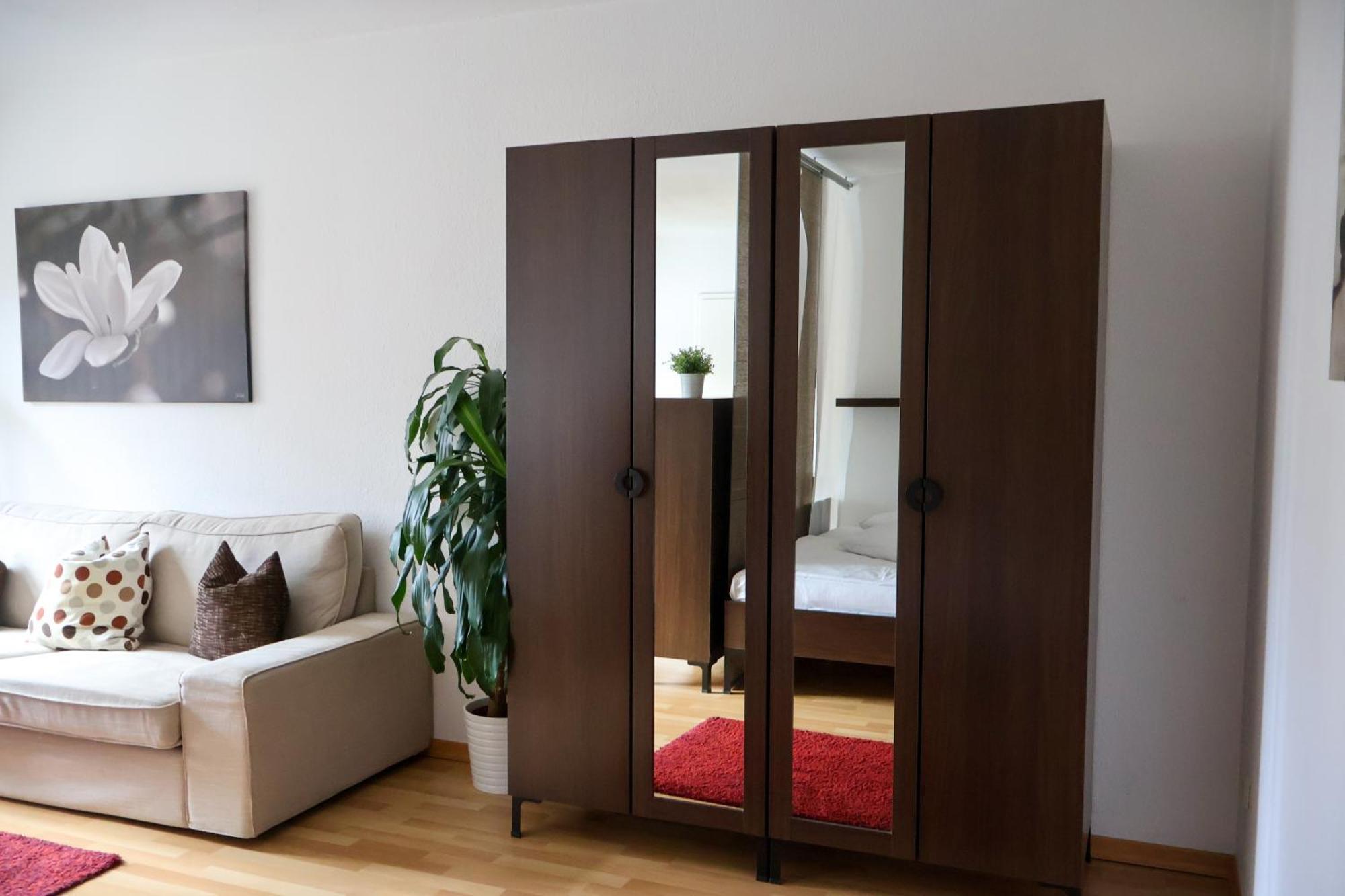 Alexxanders Apartments & Studios Chemnitz  Pokoj fotografie
