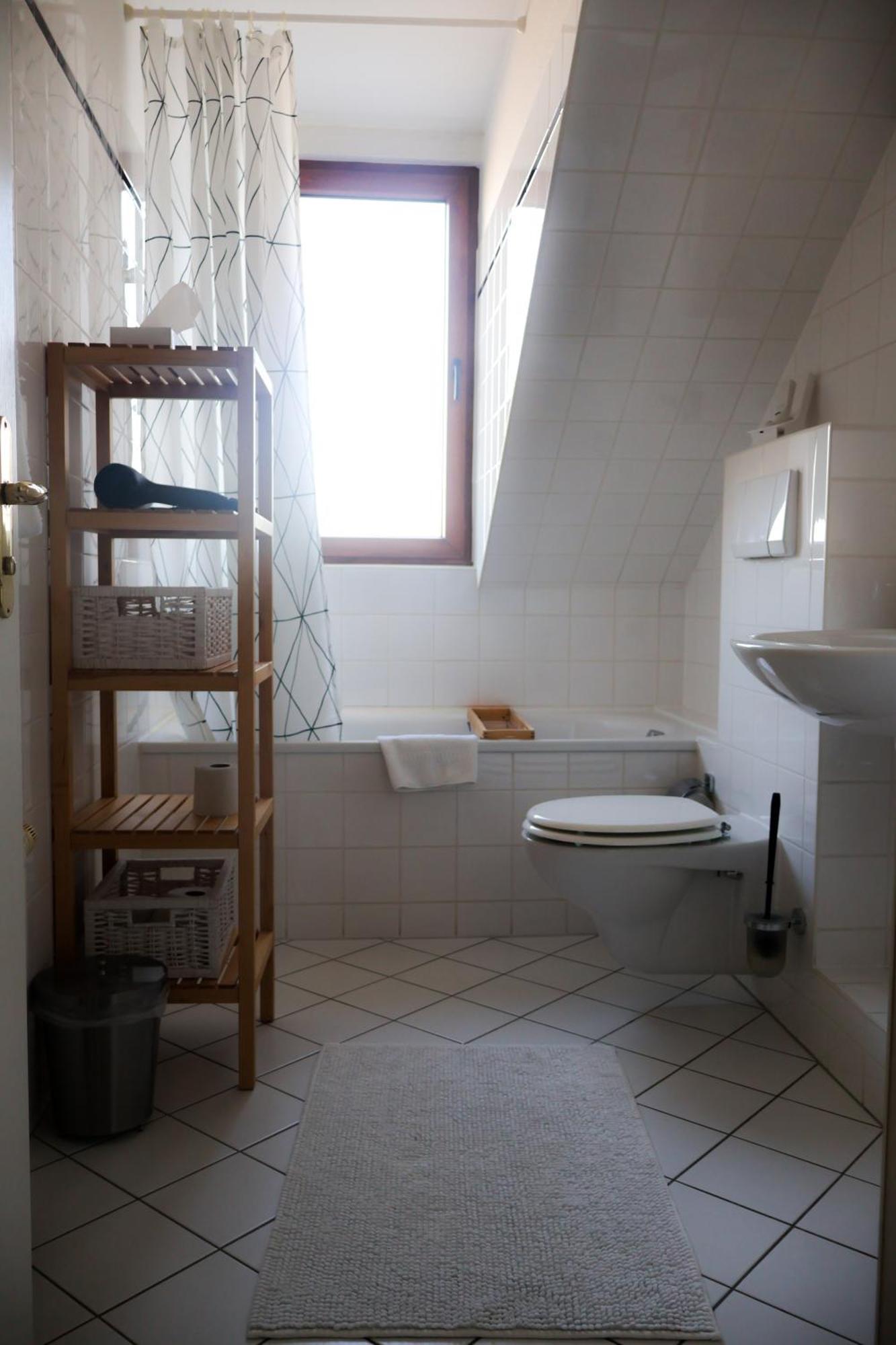 Alexxanders Apartments & Studios Chemnitz  Pokoj fotografie
